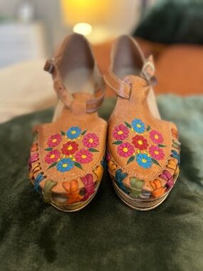 Embroidered Floral Tan Wedge Sandals with Multicolor Accents
